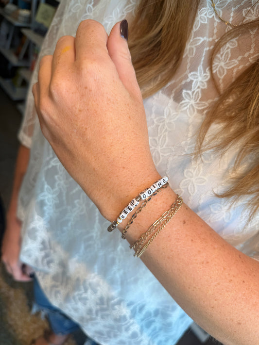 Keep Going. Bracelet